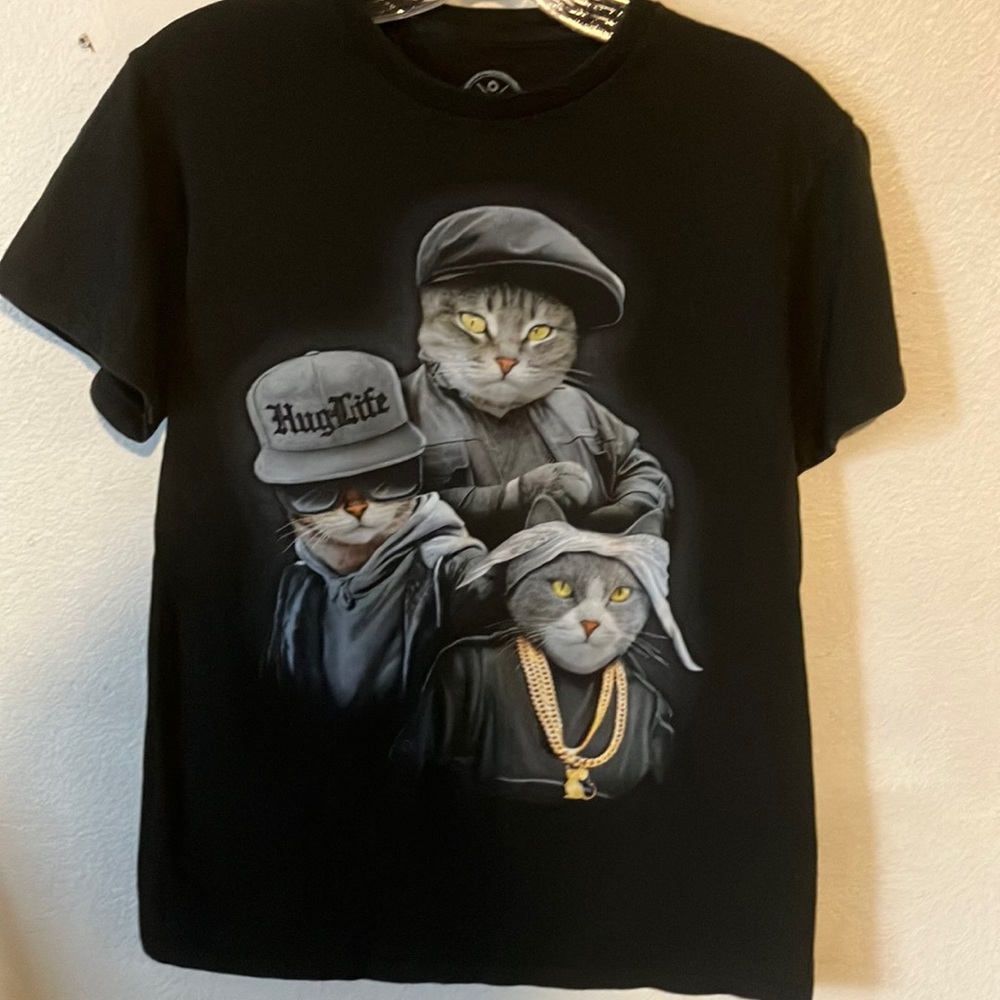 Cat ‘Hug Life’ Graphic T-Shirt‎